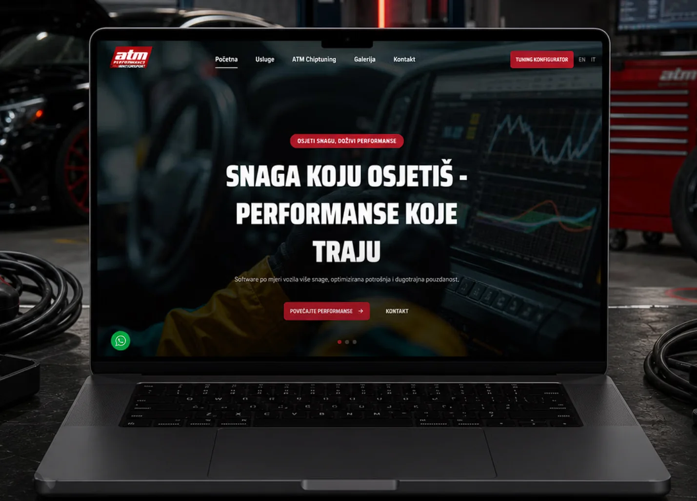 Web stranica ATM Chiptuning prikazana na prijenosnom računalu